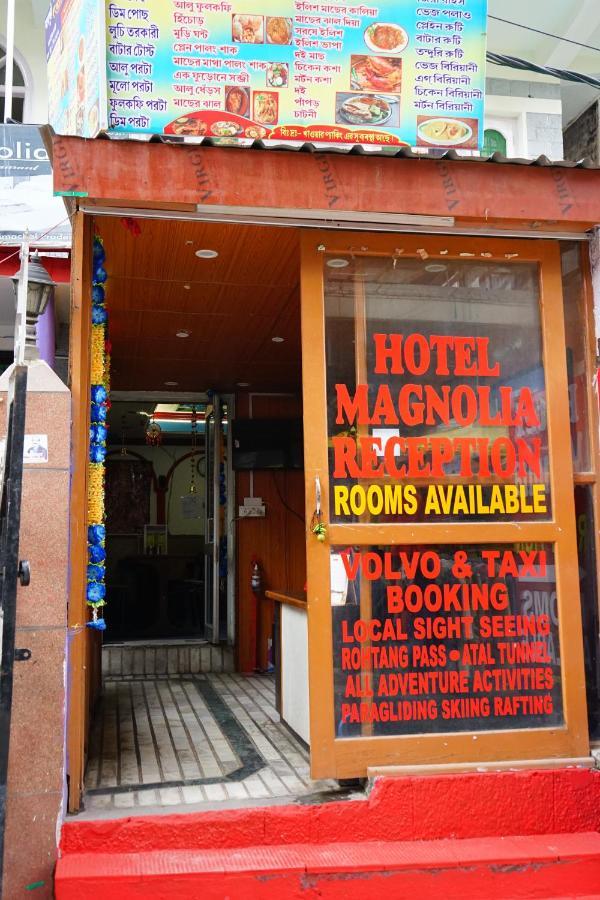 Hotel Magnolia Mallroad Manali Екстер'єр фото